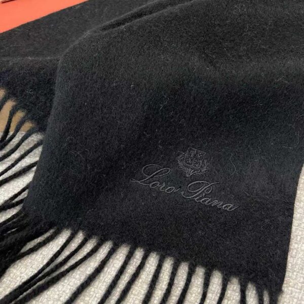LORO PIANA Scarf