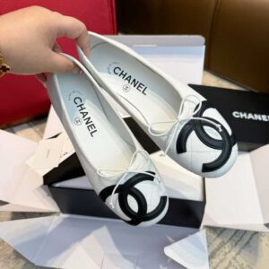 CHANEL Casual shoes