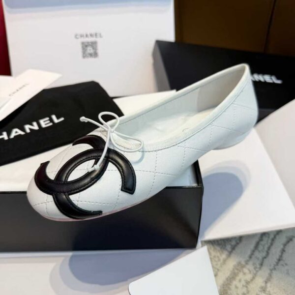 CHANEL Casual shoes