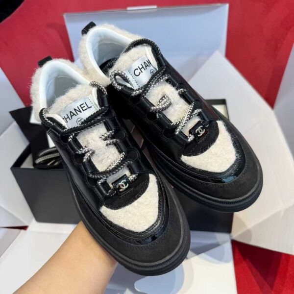CHANEL Casual shoes