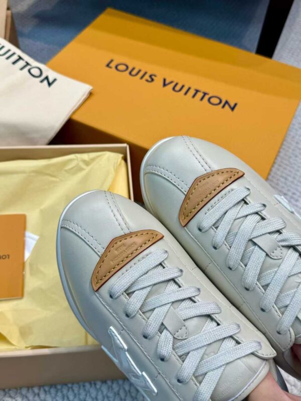 LOUIS VUITTON BUTTERSOFE  Bread shoes
