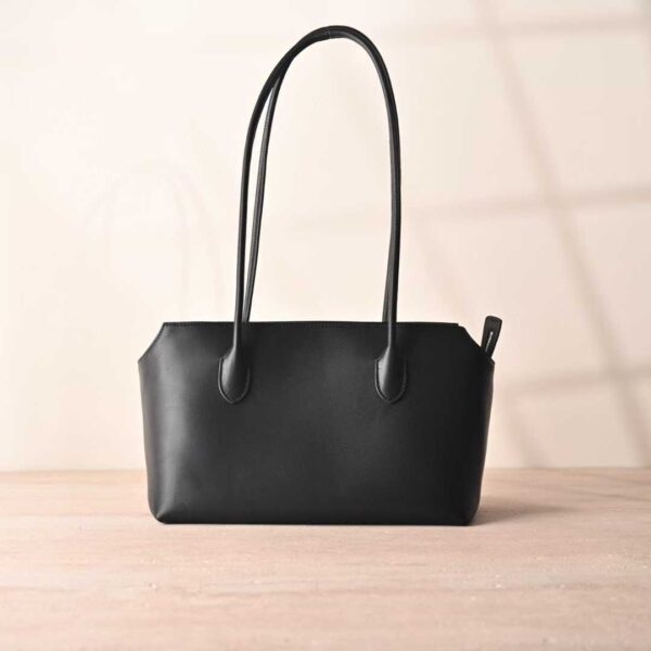 THE ROW Terrasse Leather handbags