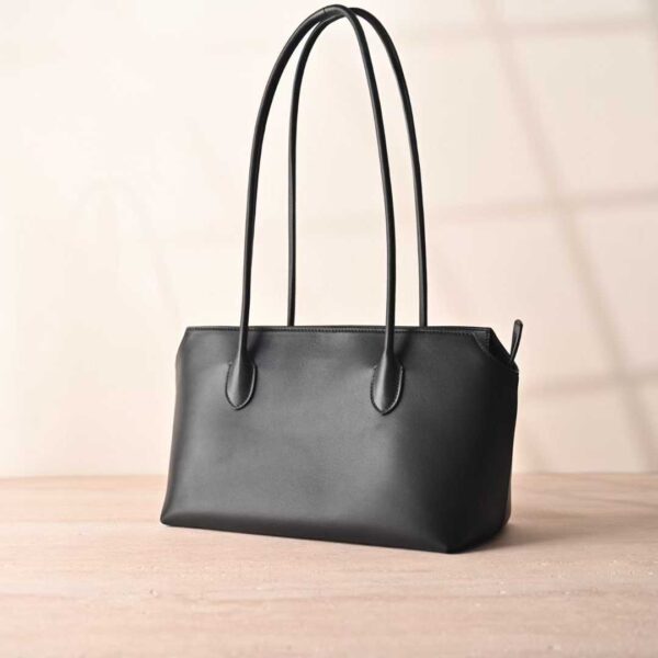 THE ROW Terrasse Leather handbags