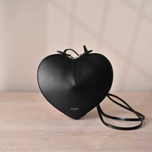 ALAIA Le Cœur bag in calfskin