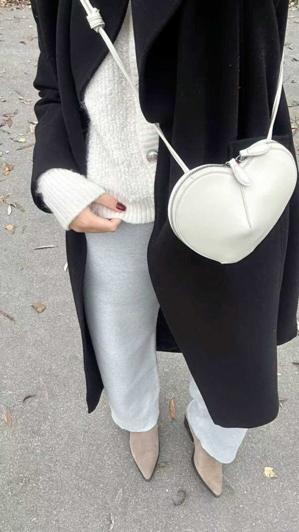 ALAIA Le Cœur bag in calfskin