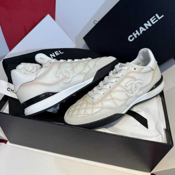 CHANEL 25B  Baseball sneakers