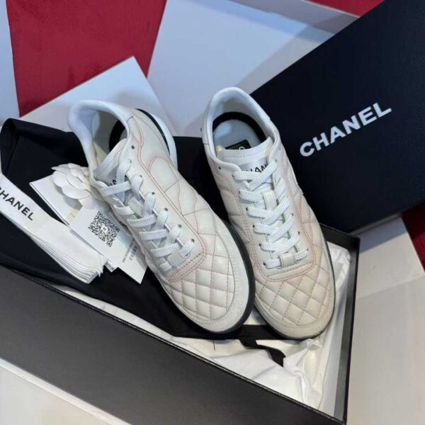 CHANEL 25B  Baseball sneakers