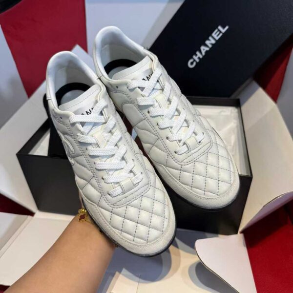 CHANEL 25B  Baseball sneakers