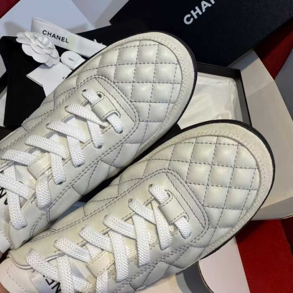 CHANEL 25B  Baseball sneakers