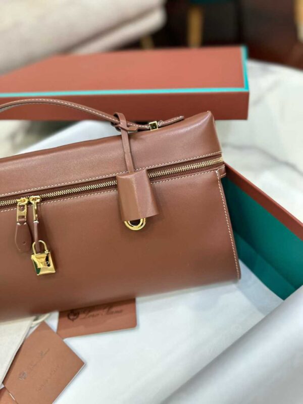 Loro piana Extra Clutch L36