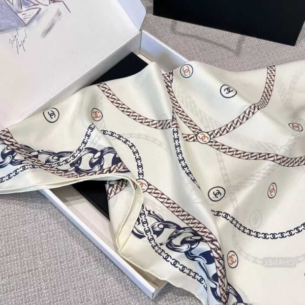 CHANEL  Silk scarf