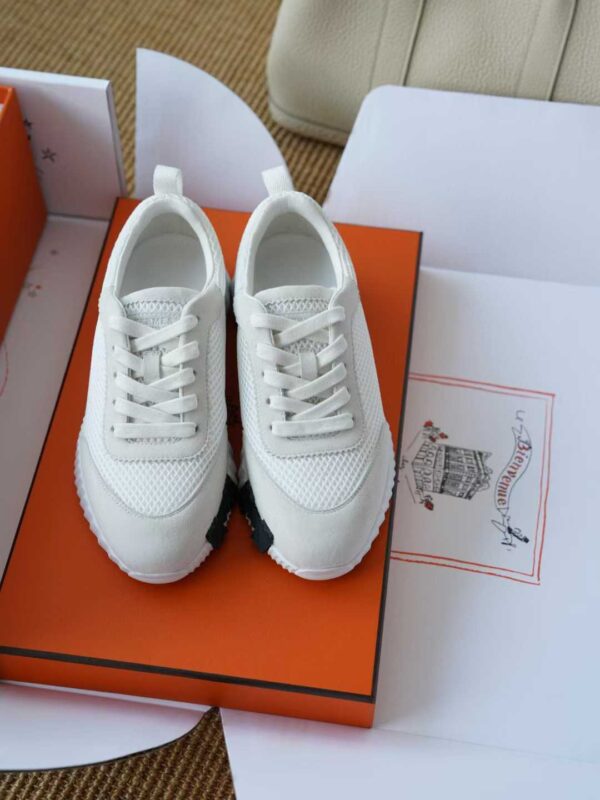 HERMES Sneakers