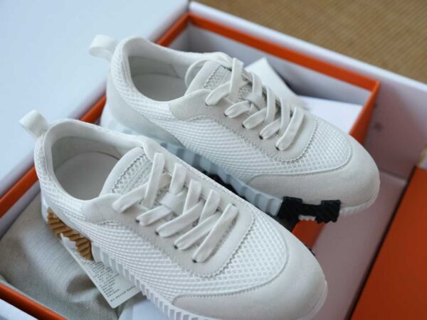 HERMES Sneakers