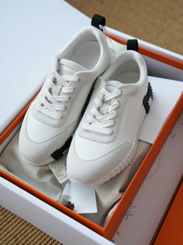 HERMES Sneakers