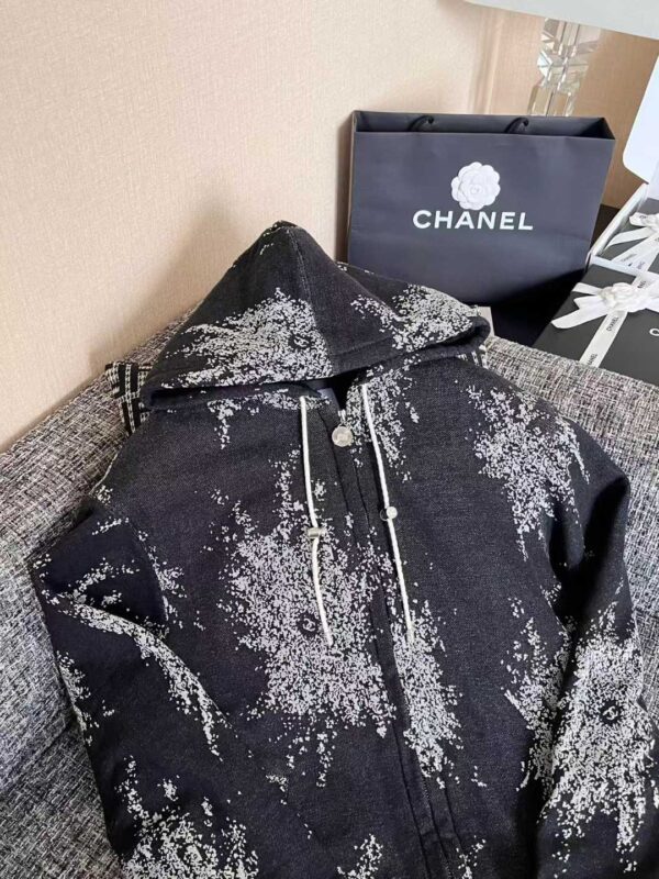 CHANEL Jacket