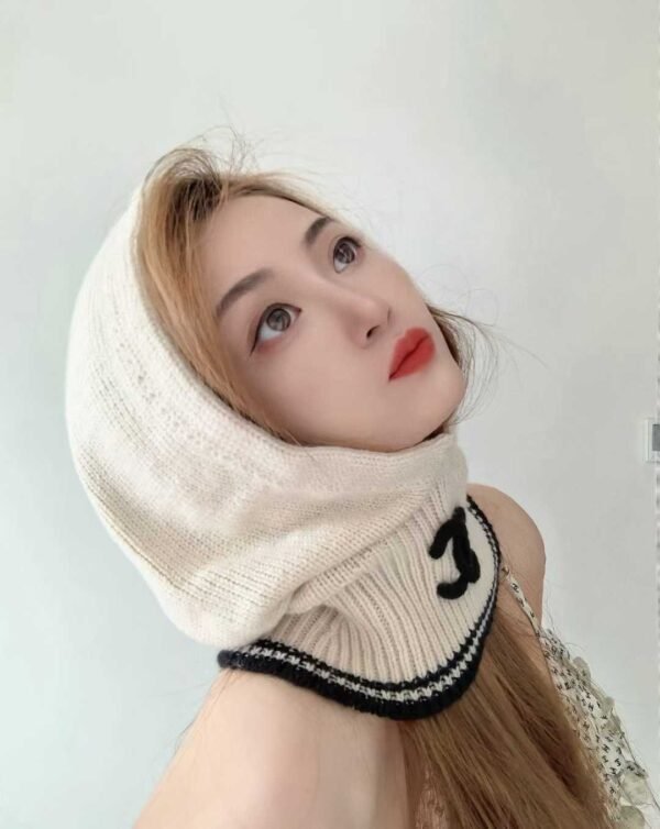 CHANEL Cold hat