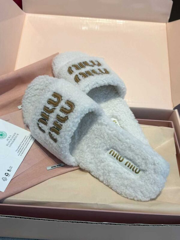 MIUMIU Lamb hair slippers