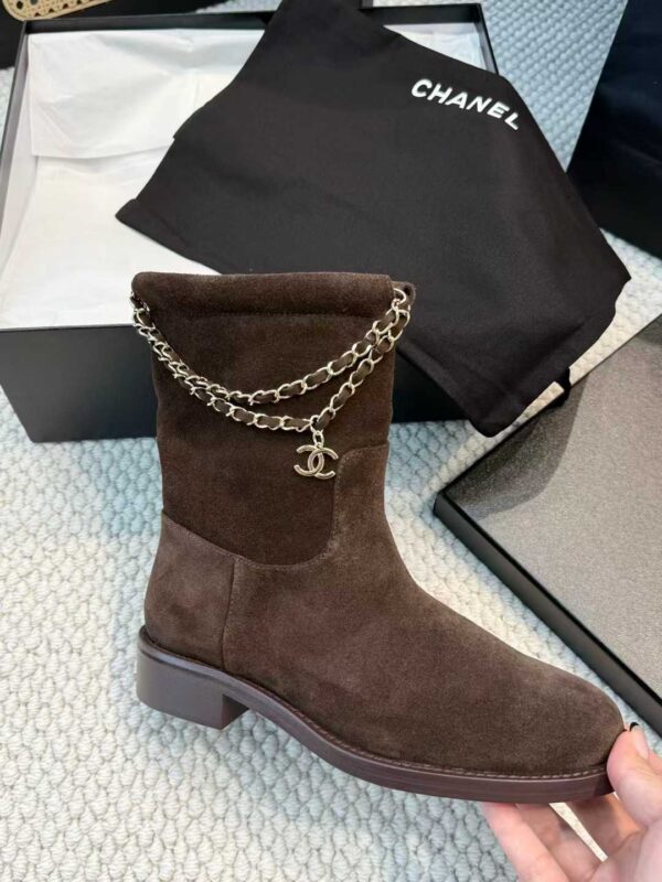 CHANEL 25B Short boots