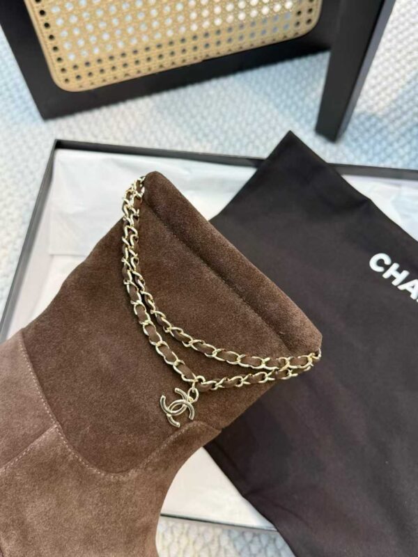CHANEL 25B Short boots