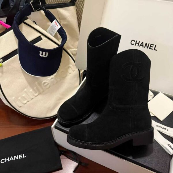 CHANEL Short boots