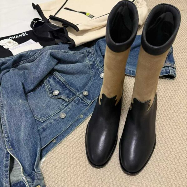 CHANEL Short boots