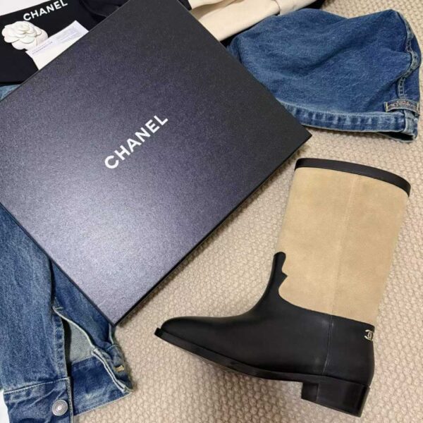 CHANEL Short boots