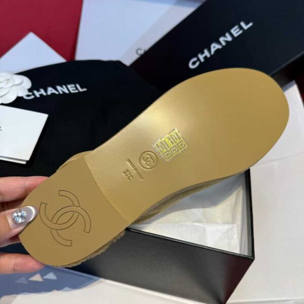 CHANEL Slippers