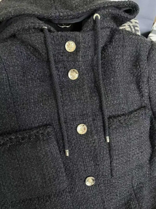 CHANEL  Tweed coat