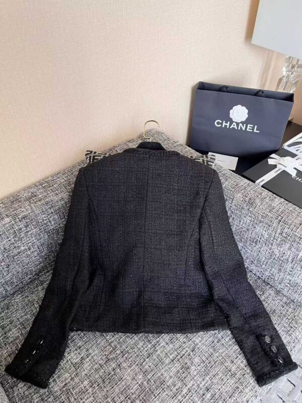 CHANEL  Tweed coat
