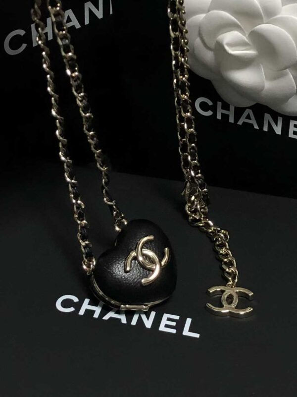 CHANEL Necklace