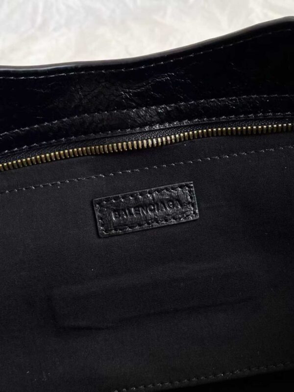 Balenciaga Women's Le City Bag East-west in Sesame