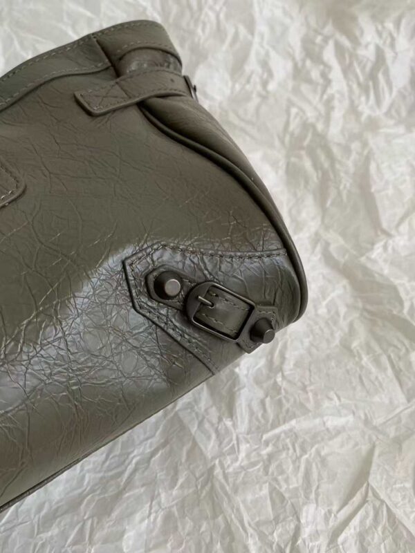 Balenciaga Women's Le City Bag East-west in Sesame