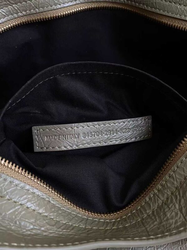 Balenciaga Women's Le City Bag East-west in Sesame