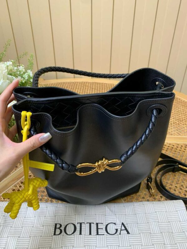 Bottega veneta  Andiamo Bucket