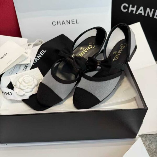 CHANEL Flat sandals