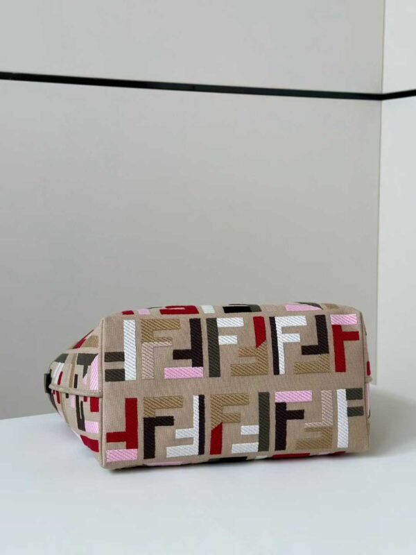 FENDI Roll SMALL