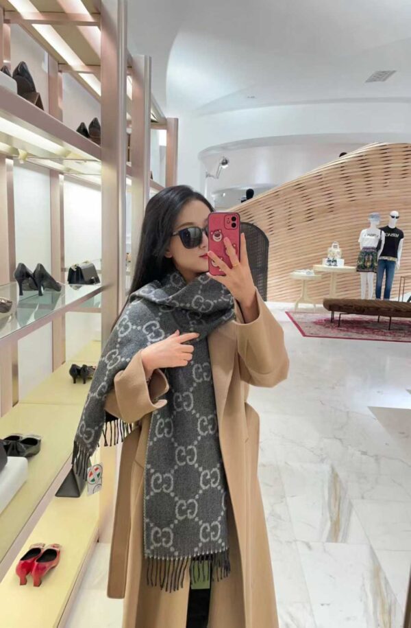 GUCCI Scarf