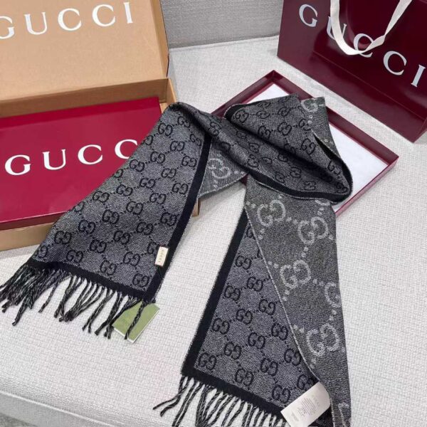 GUCCI Scarf