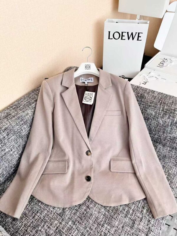 LOEWE 25 autumn and winter suits