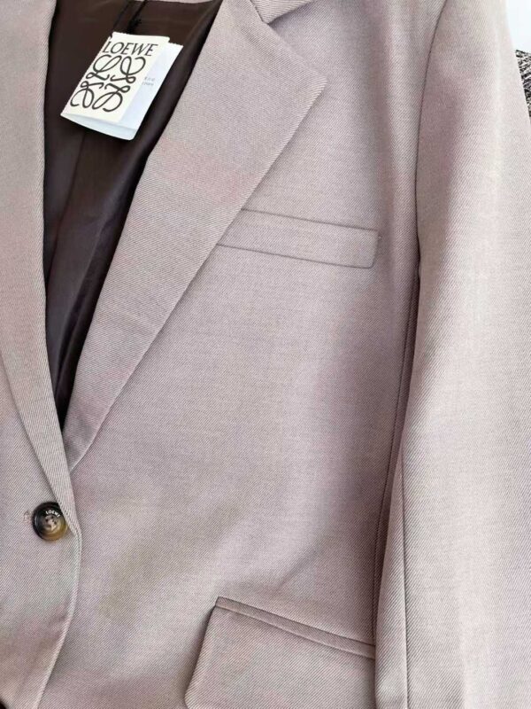 LOEWE 25 autumn and winter suits