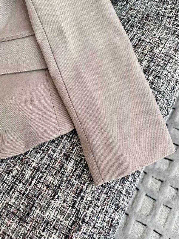 LOEWE 25 autumn and winter suits