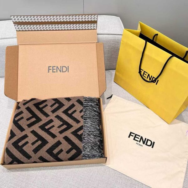 FENDI Double cloak