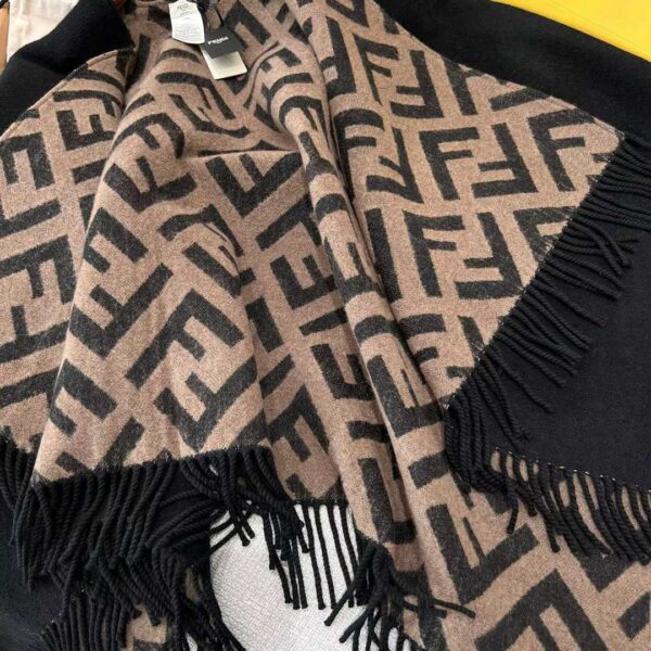 FENDI Double cloak