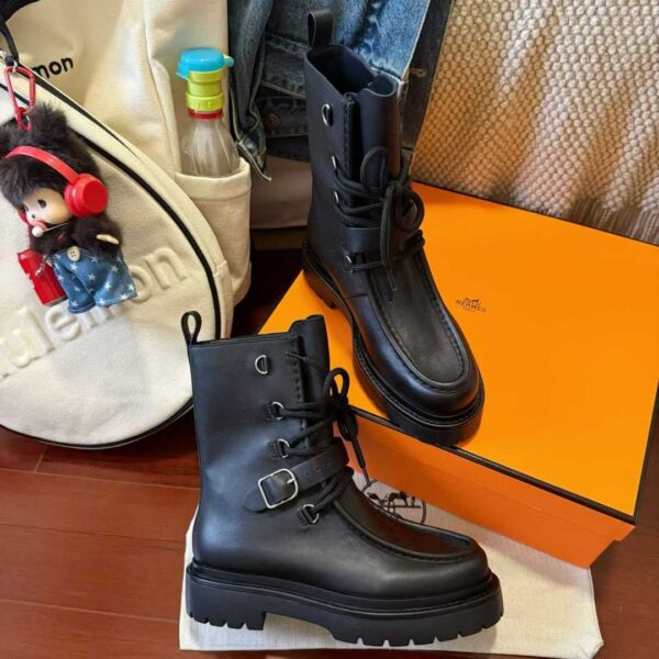 HERMES Short boots