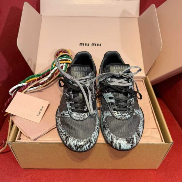 MIUMIU Sneakers