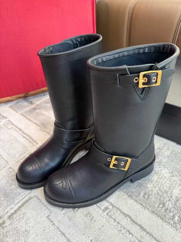 CHANEL Knight boots
