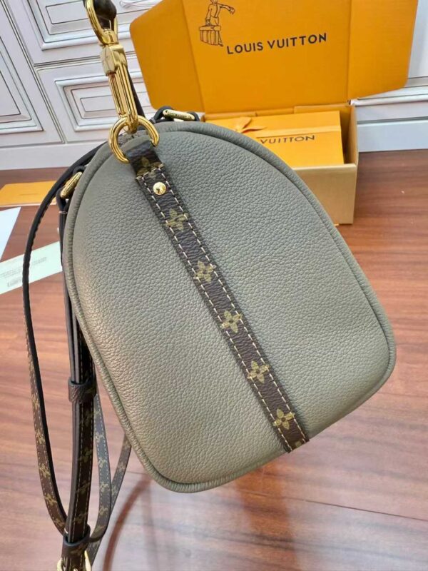 LOUIS VUITTON Express  Bag