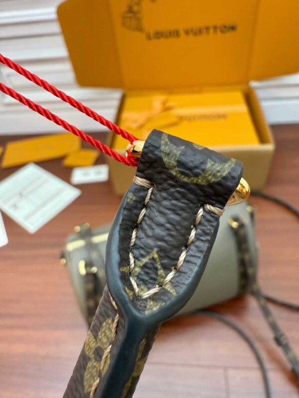 LOUIS VUITTON Express  Bag