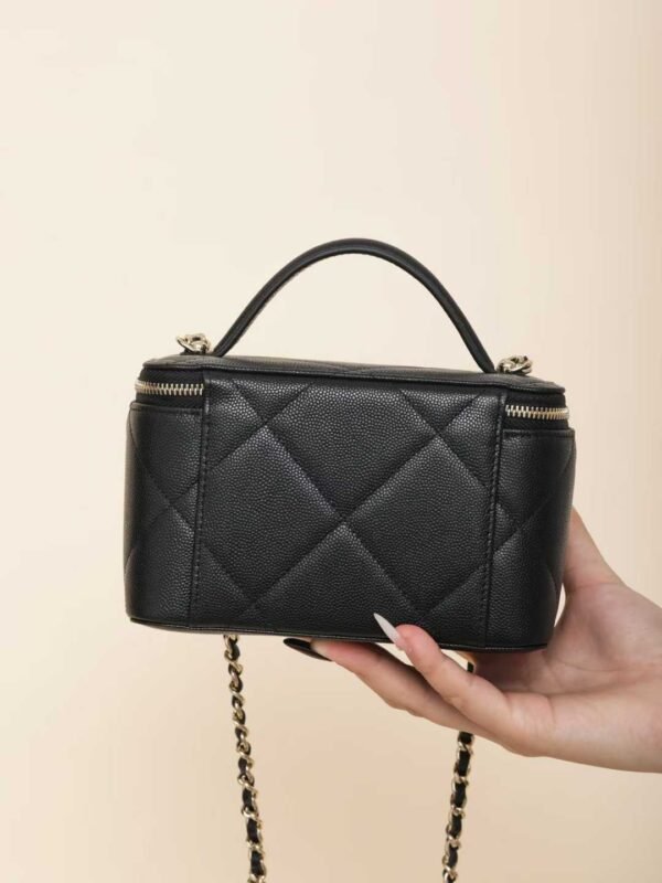 CHANEL Chain makeup bag