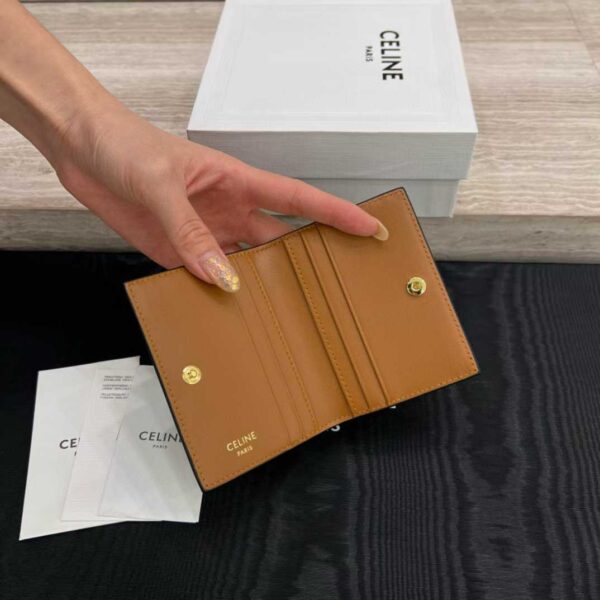 CELINE BI-FOLD CARD HOLDER IN Shiny calfskin